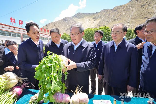 시짱자치구 시찰하는 리창 중국 총리