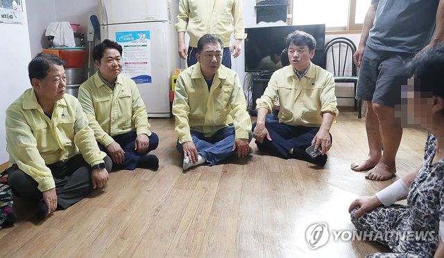 이재민 만난 민주당 지도부