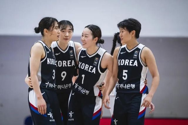 최예슬(1번) 등 U-19 여자 농구 대표팀 선수들