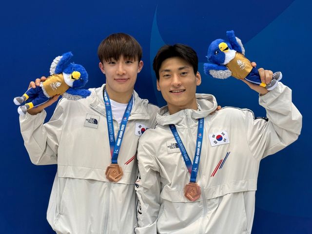 다이빙에서 동메달을 합작한 김지욱(왼쪽)과 김영택