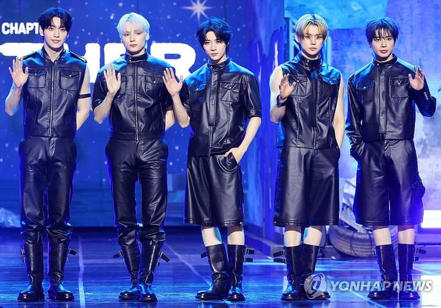 투모로우바이투게더 컴백