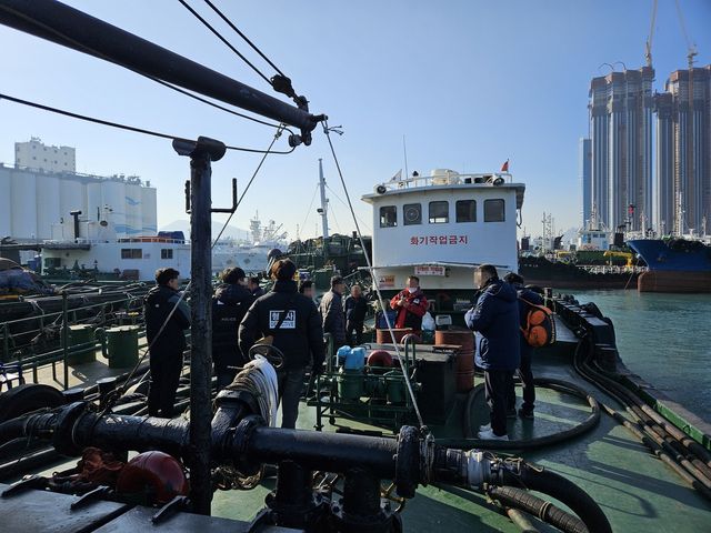 뒷물배,바지선 압수수색-한국석유관리원 공조