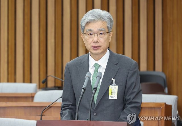 발언하는 김상환 헌재소장 후보