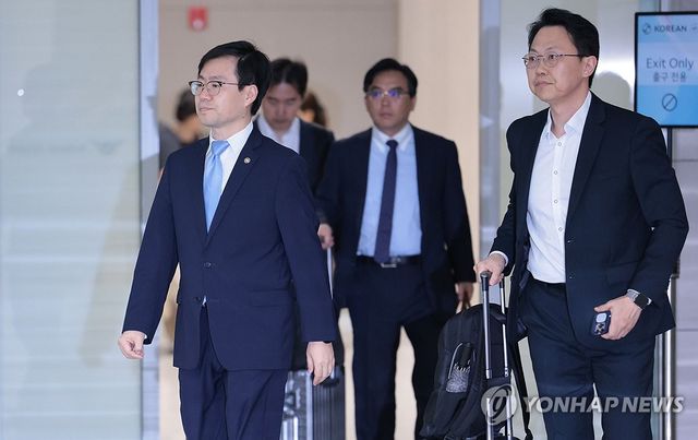 미국 향하는 이재명 정부 첫 한미 통상협의 대표단