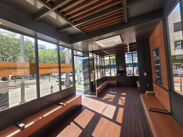 구로2동 사계절 쉼터 내부