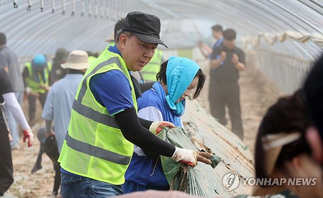 수해 지원활동 나선 김병기