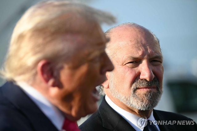 미국 트럼프 대통령과 러트닉 상무부 장관