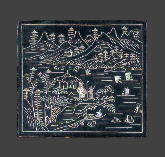 정면 왼쪽 부분의 산수 인물문