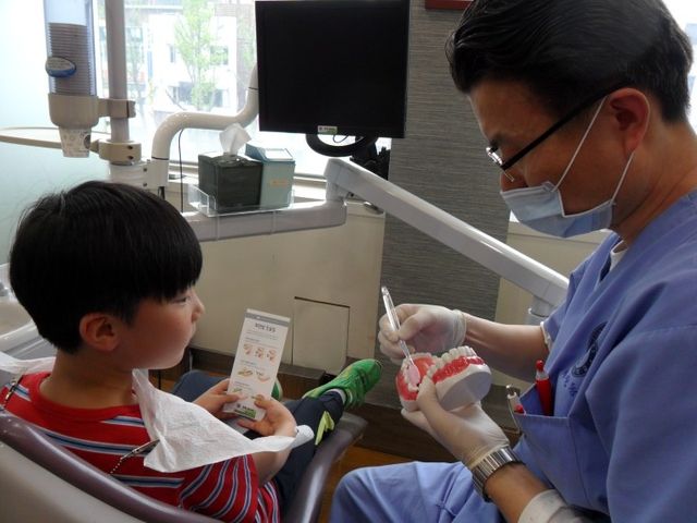 건강검진 후 잇솔질 교육 모습