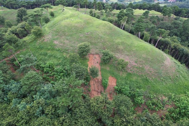 고령 지산동 고분군 피해 모습 