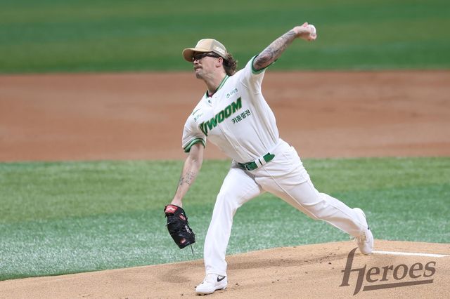 22일 KBO리그 고별전에서 호투한 키움 라클란 웰스