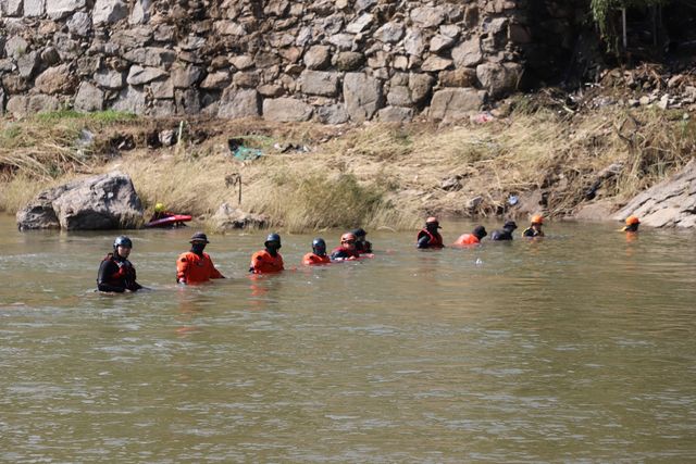 가평 수색현장 횡대 물속 수색