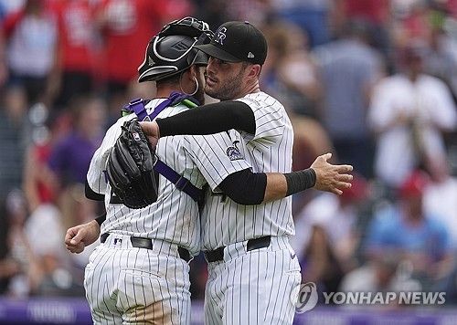 팀 완봉승을 거둔 콜로라도 로키스 배터리