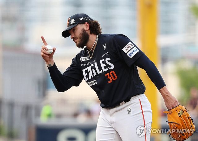 한화 코디 폰세