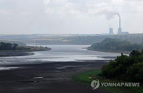 우크라이나 도네츠크주의 러시아 통제 지역에 있는 크린카 강변 저수지