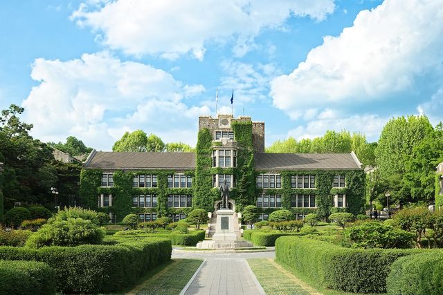 연세대 언더우드관