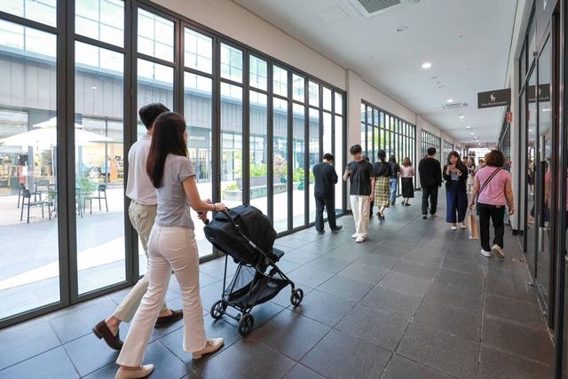 현대아울렛 "폴딩도어·냉방강화로 7월 매출 15% 증가"