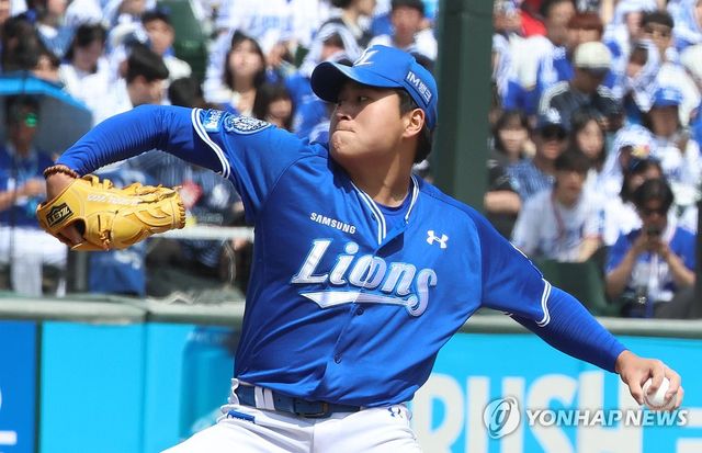 역투하는 삼성 선발 이승현
