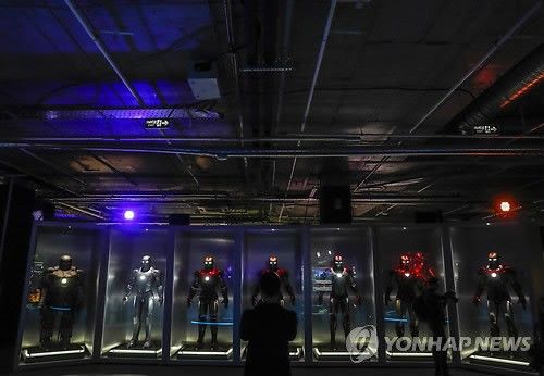 아이언맨 슈트 여기 다 있네'