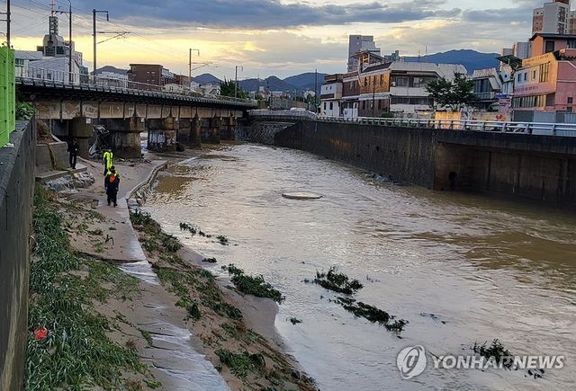 역대 폭우에 휩쓸린 실종자 수색