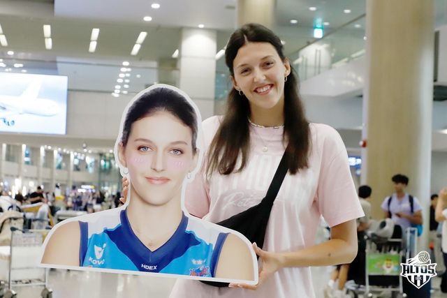 조기 입국한 IBK기업은행의 외국인 선수 빅토리아