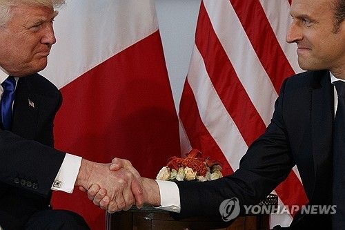 트럼프, 마크롱 대통령