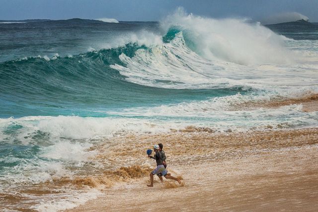 파도 사진 촬영의 순간