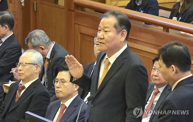 이상민 전 장관, 윤 대통령 탄핵심판 7차 변론 증인 선서