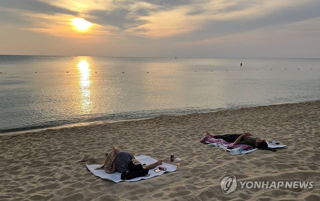 열대야 찾아온 강릉