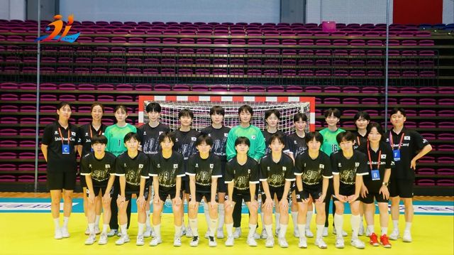 한국 17세 이하 여자 핸드볼 국가대표 선수단.