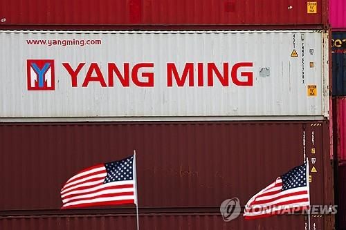 미 캘리포니아 롱비치항의 컨테이너