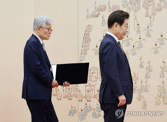 임명장 수여식, 이재명 대통령 돕는 최동석 인사혁신처장