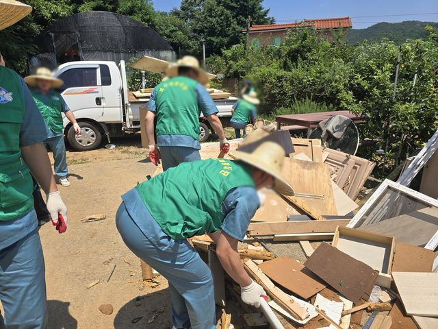 교정기관 '보라미봉사단', 집중호우 피해복구 지원