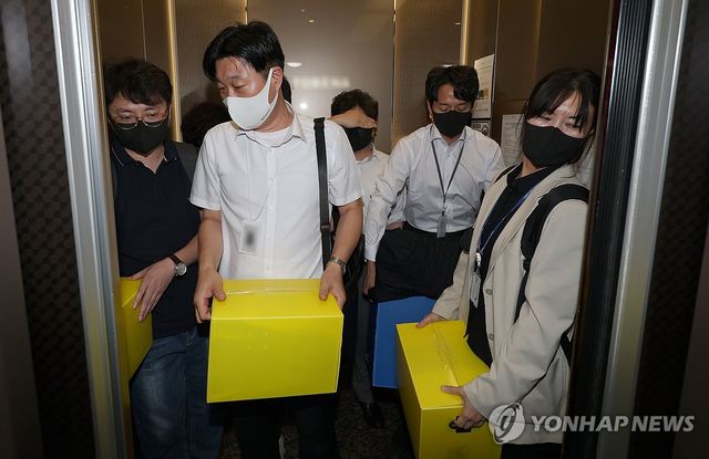 이준석 대표 자택 압수수색 마친 김건희 특검