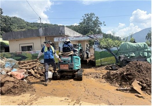 경북 산불피해 주민대책위의 수해복구 활동
