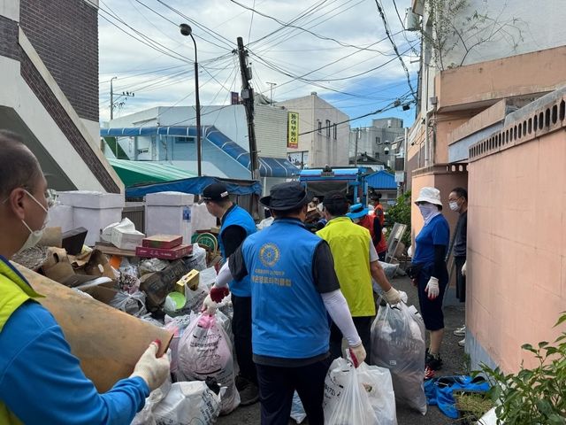저장강박 의심가구 환경개선 사업 모습