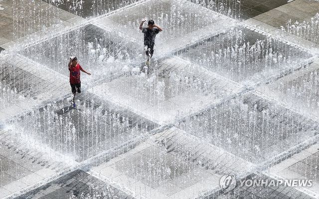 물놀이로 이겨내는 폭염