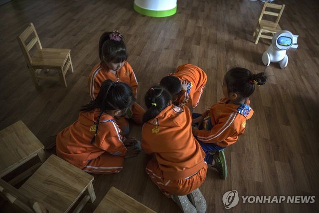 중국의 허베이성의 한 유치원 수업 모습