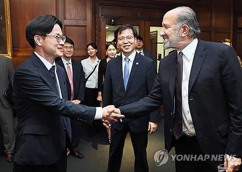 김정관 장관, 미국 상무부 장관 면담