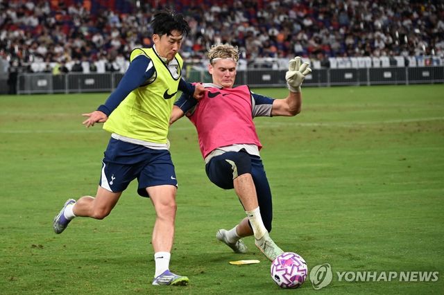 훈련하는 손흥민