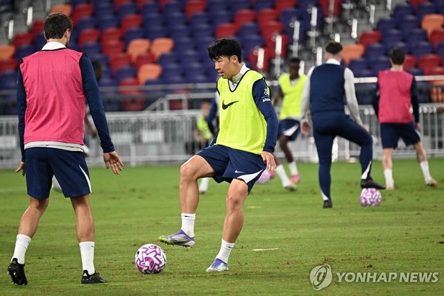 훈련하는 손흥민