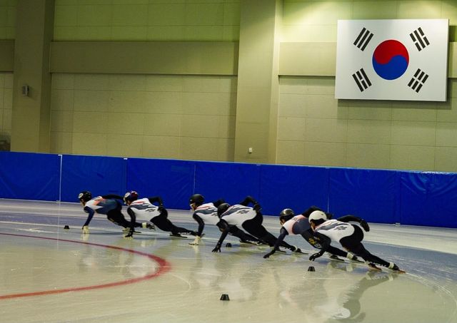 훈련 중인 한국 쇼트트랙 대표팀