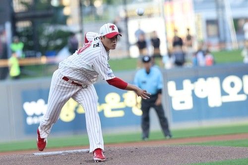 KIA 선발 김도현의 투구