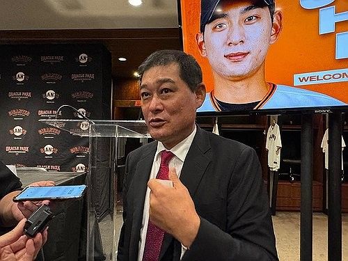 아들 이정후의 샌프란시스코 자이언츠 입단식에 참석한 이종범