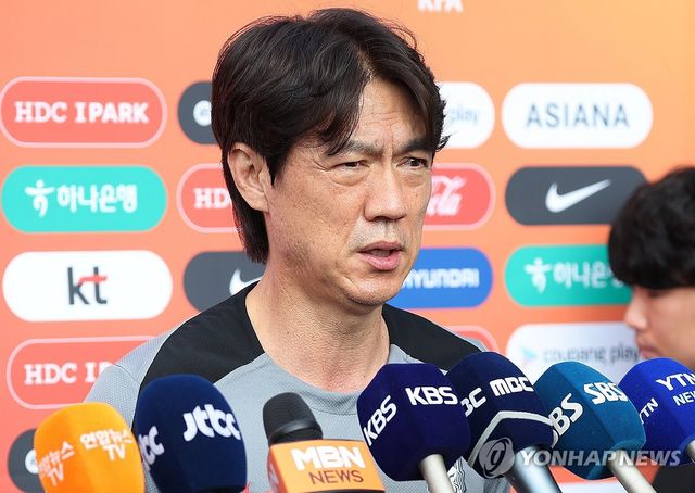 동아시안컵 앞둔 홍명보 감독