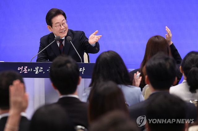 이재명 대통령, 취임 30일 회견