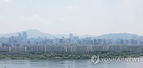 재건축을 추진중인 서울 강남구 압구정 현대 아파트 모습 [연합뉴스 자료사진]