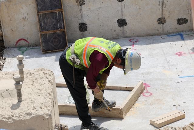 폭염특보 일주일째 샤힌프로젝트 현장 작업자들