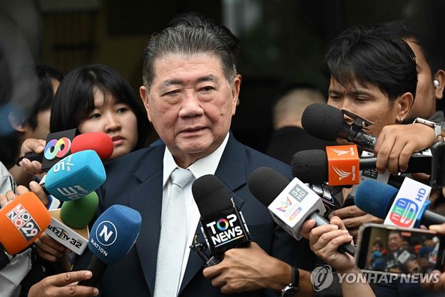 태국 총리 직무대행을 맡은 품탐 웨차야차이 부총리 겸 내무부 장관