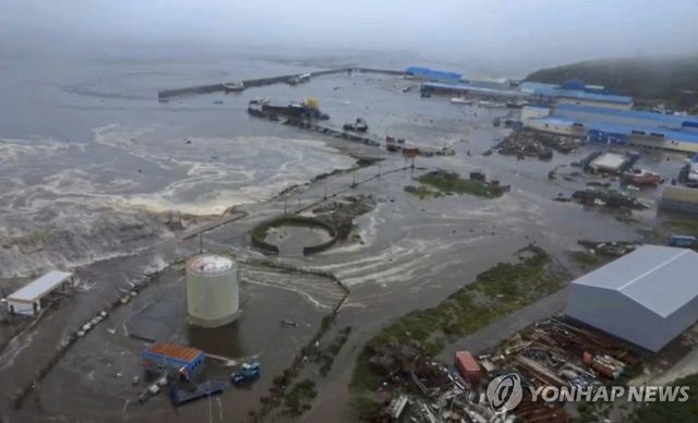 쓰나미에 침수된 사할린 세베로-쿠릴스크